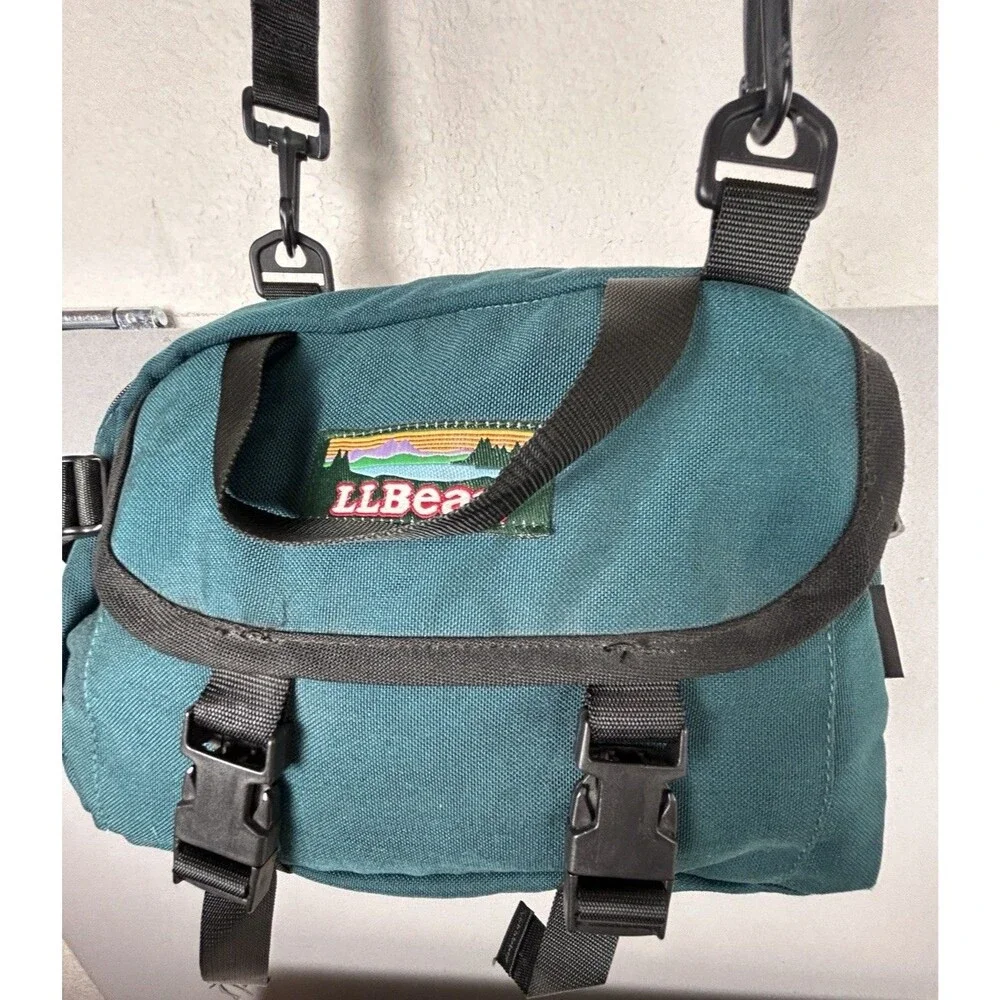 Vintage L.L. Bean 90s 3-Way Waist Bag Katahdin Logo Green outdoors hiking travel